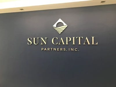 Wall logo for Sun Captial Partners